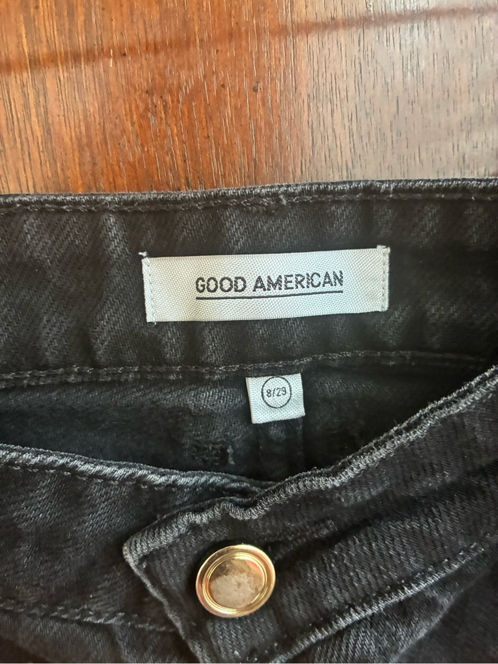 Good American Black Distressed Raw Hem Denim Shorts Size 8/29 - Picture 3 of 6